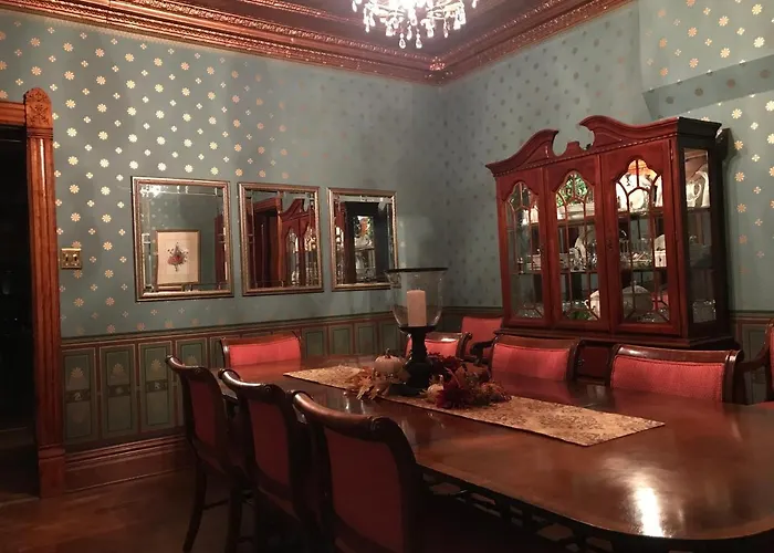 The Grand Bed & Breakfast