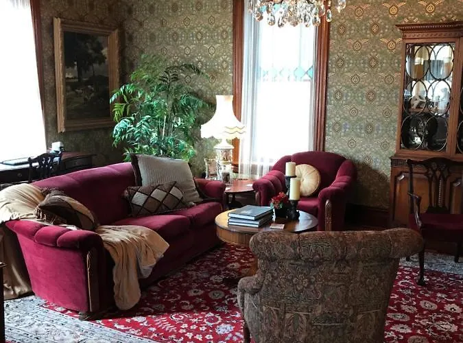 Bed & Breakfast The Grand 3*