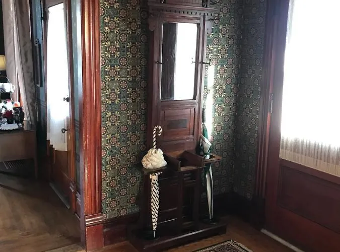 The Grand Bed & Breakfast 3*